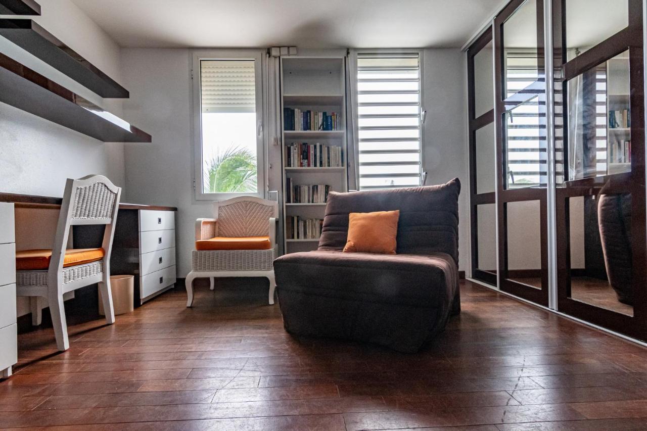Studio En Duplex , Face A La Mer Le Gosier  Kültér fotó